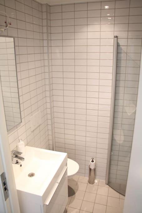 Small, Quiet And I Apartamento